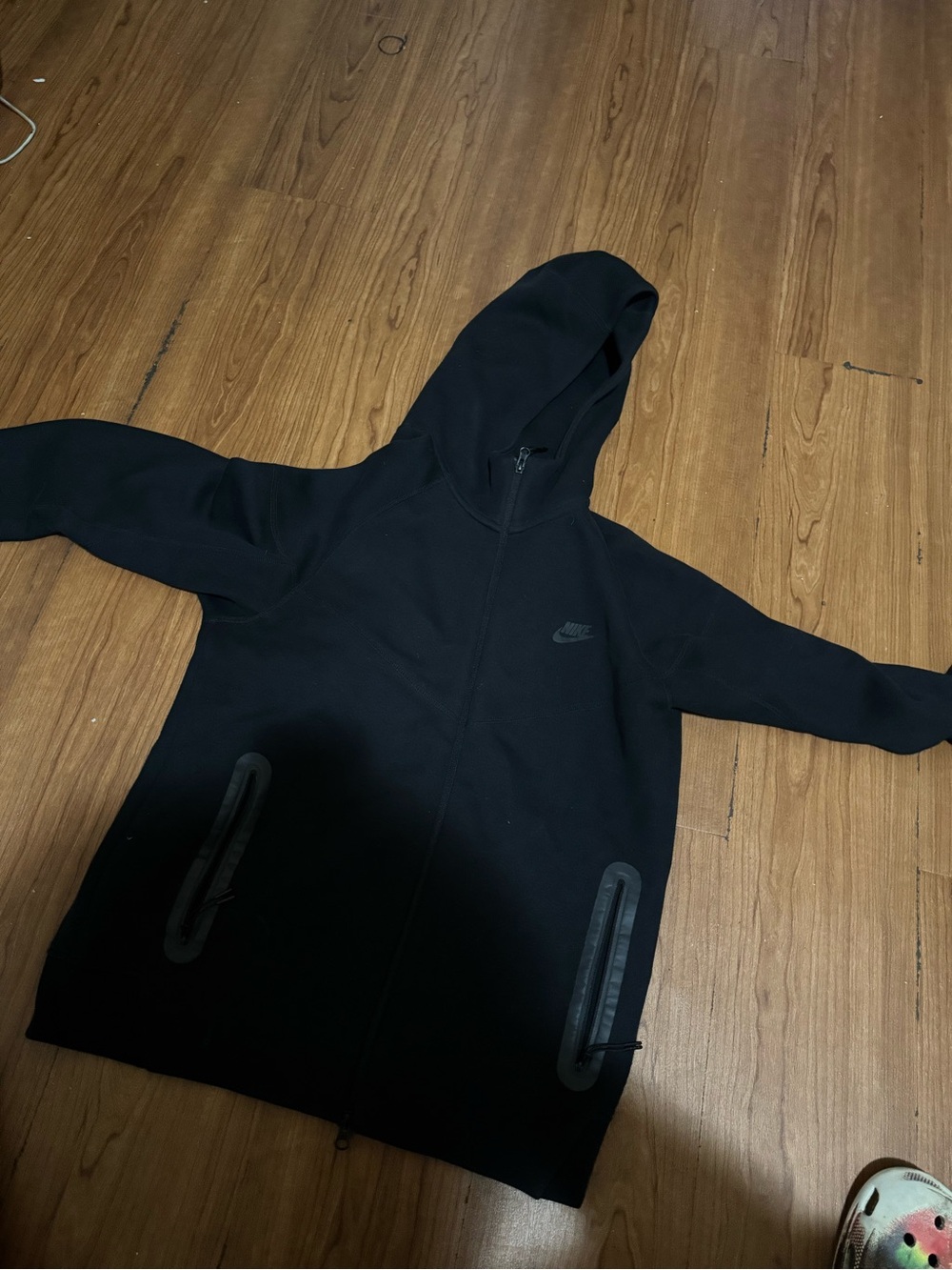 Nike tech fleece black large
